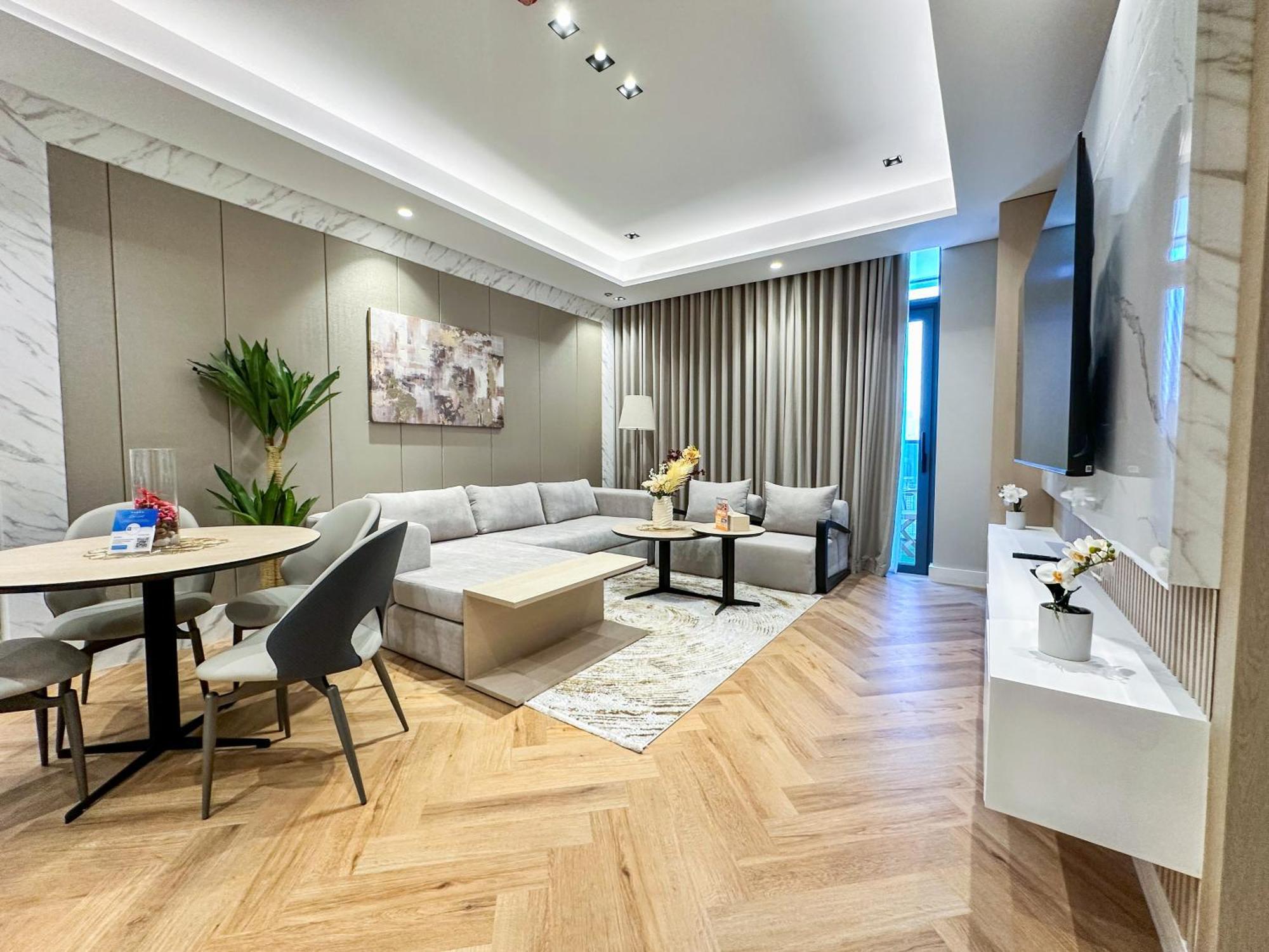 Vserve 1 Bedroom With Stunning Skyline Views Apartment *